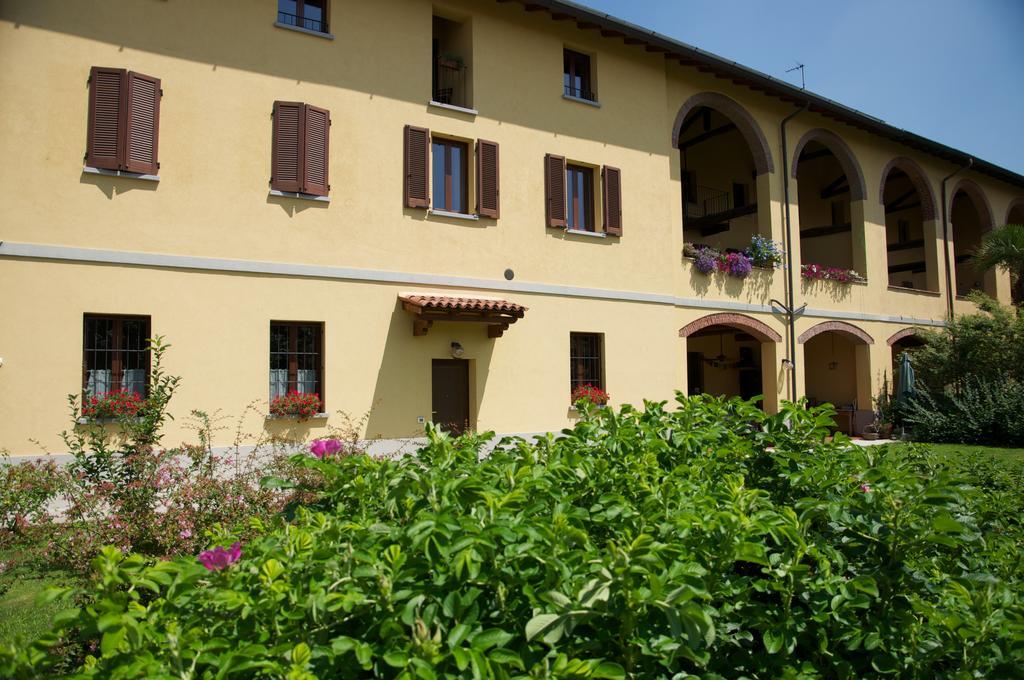 Cascina Delle Mele Bed and Breakfast Vittuone Buitenkant foto