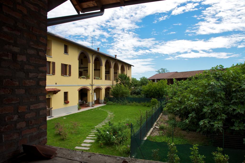 Cascina Delle Mele Bed and Breakfast Vittuone Buitenkant foto