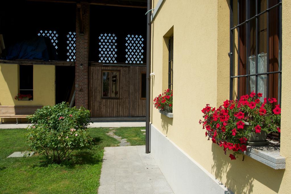 Cascina Delle Mele Bed and Breakfast Vittuone Buitenkant foto
